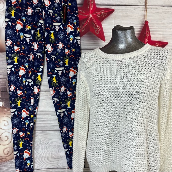 Caren Sport 2X sweater with Plus size Christmas leggings - Picture 3 of 12